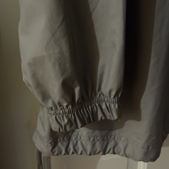 Nike Windbreaker. Pink, gray, and white. Size XL - Picture 7 of 10